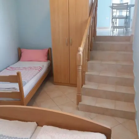 Apartmani Nina Crikvenica Exterior photo